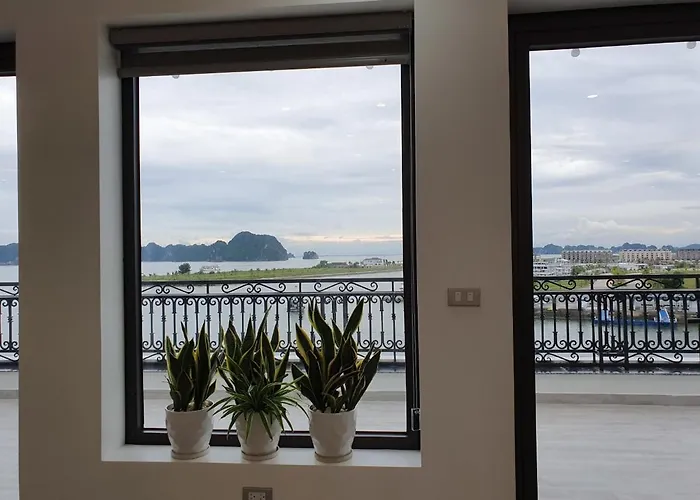 Bay Tc Hotel Ha Long