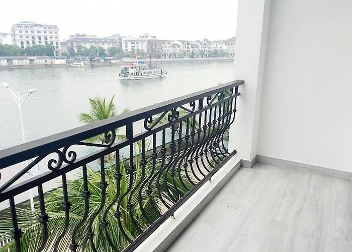 Bay Tc Hotel Ha Long